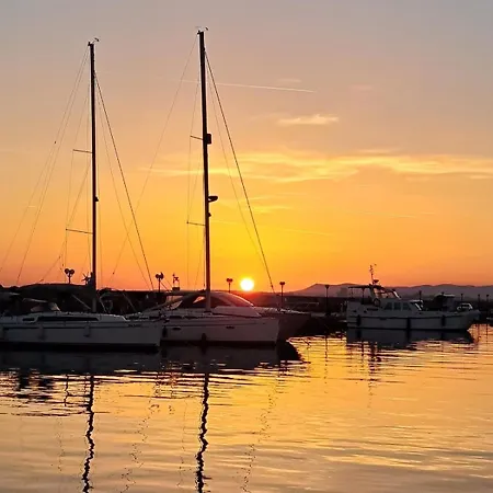 Апартаменты Kambani 1 *