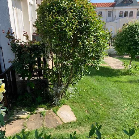 Kambani 1 Apartamento
